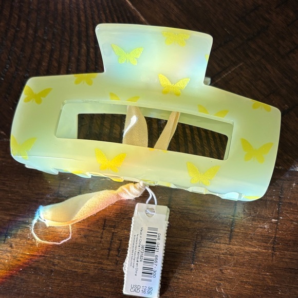 Aerie NWT Yellow and Green Butterfly Hair Clip and NWT Pink Fluffy Hair Clip - Picture 4 of 6